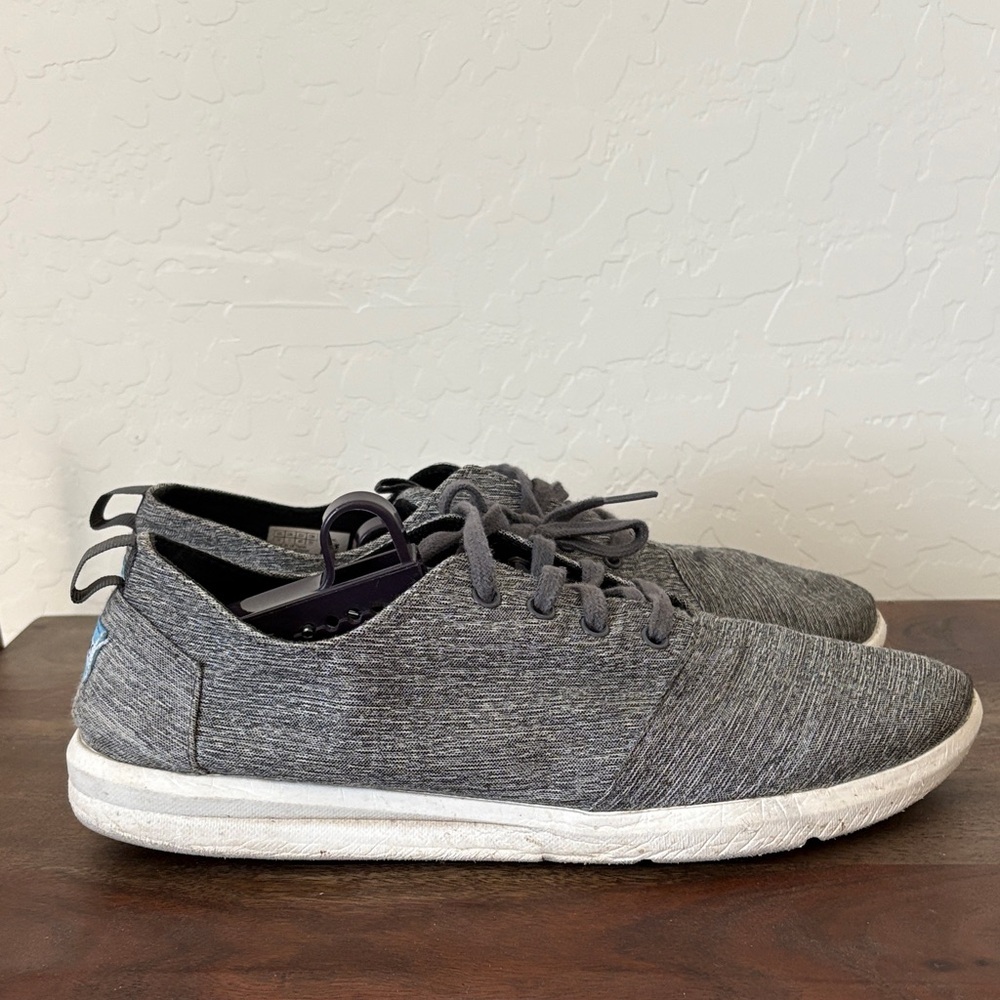Toms Men's Gray Sneakers. 12